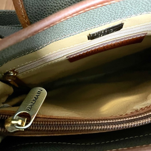 Vintage Pierre Balmain green and brown leather shoulder bag. Mint condition. - Picture 13 of 14